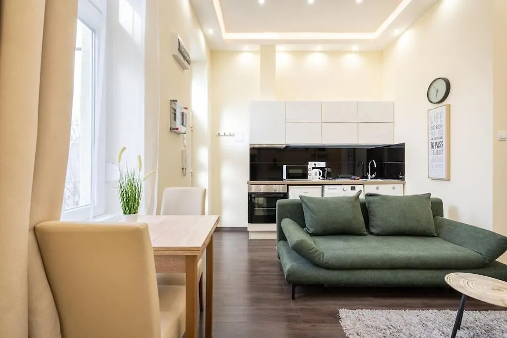 Peppy Home Of Harmony Budapest Apartment